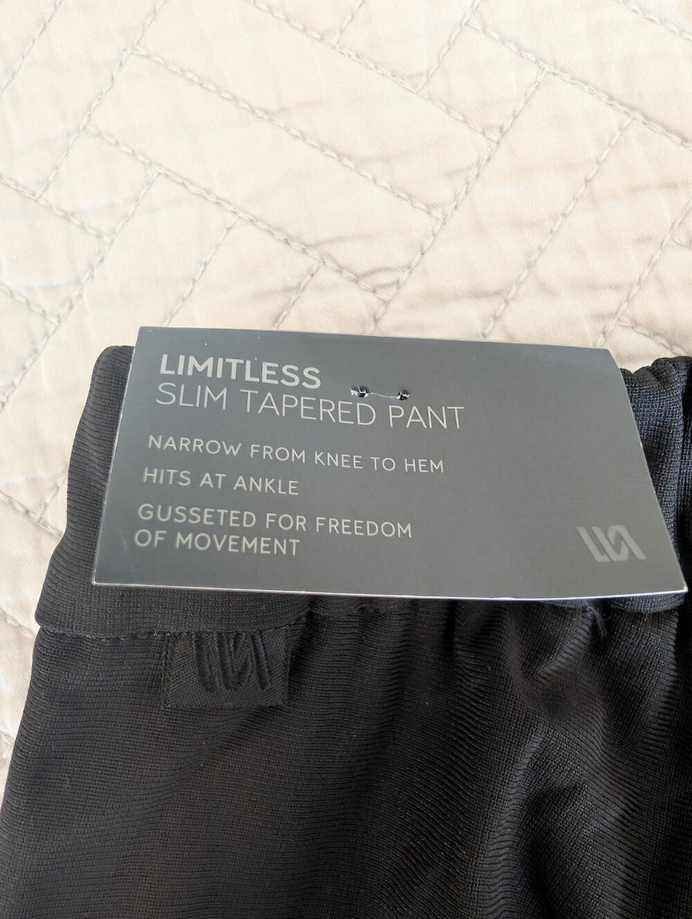 NWT VRST Athletic Pants Men's XXL Black Limitless Slim Fit Taper Pant (0881)